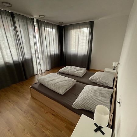 New Flat With A Mountain View, Garage Parking Apartman Besztercebánya Kültér fotó